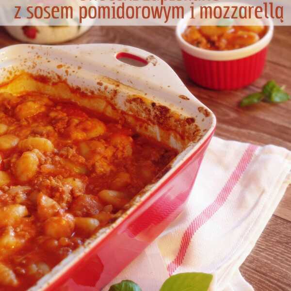 Gnocchi zapiekane z sosem pomidorowym, mięsem mielonym i mozzarellą