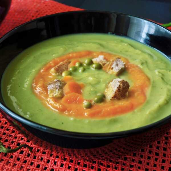 Zupa-krem z zielonego groszku i marchewki