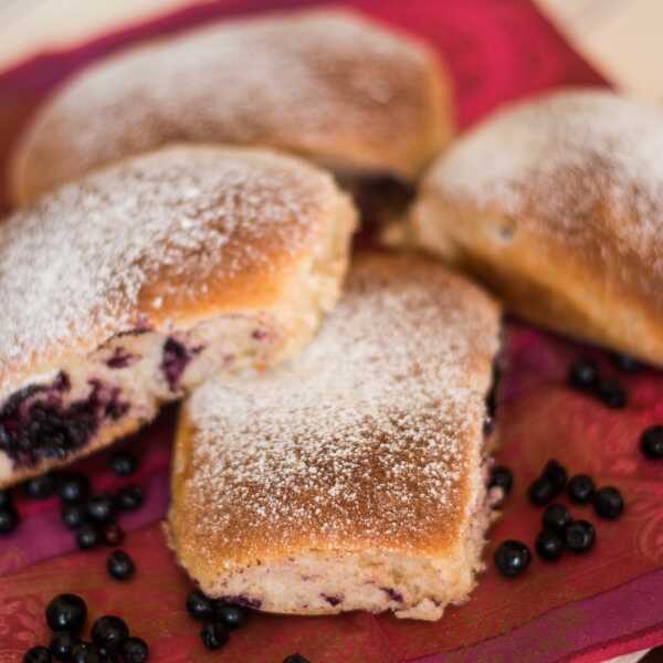 Najlepsze wegańskie jagodzianki z mąki orkiszowej // the best vegan spelt blueberry buns - low sugar and low fat