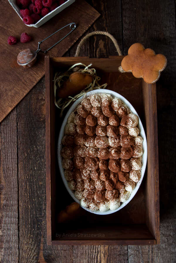 Piernikowe tiramisu z malinami