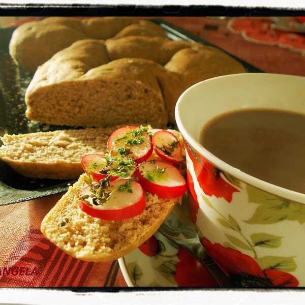 Orkiszowy chleb razowy z siemieniem (motyl) - Butterfly Spelta Bread With Flax Seeds - Pane farfalla di farro integrale