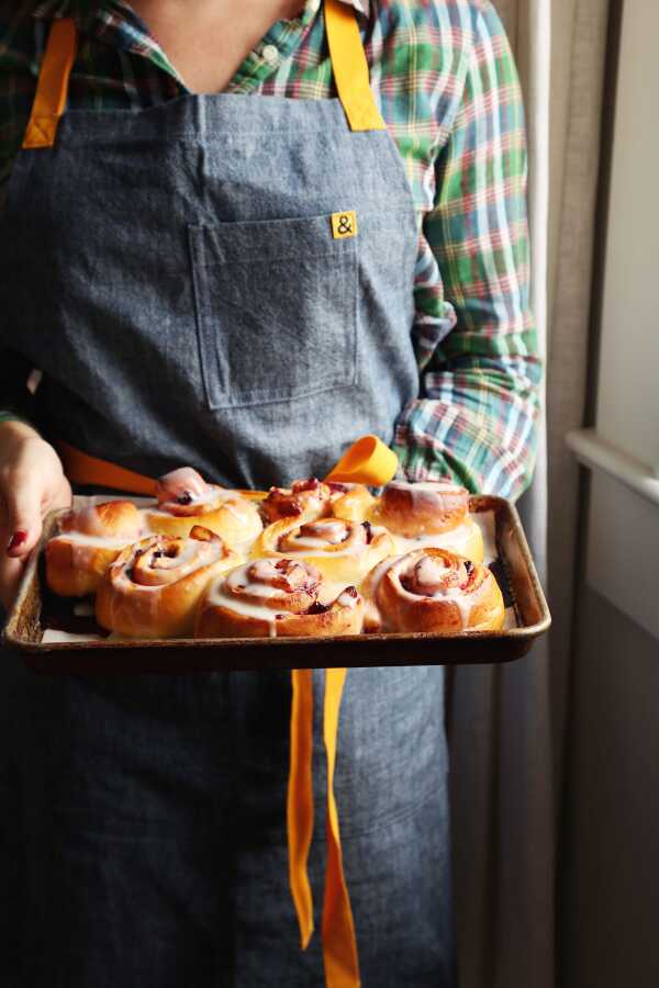 Rolled Jam Buns with Sour Cream Glaze