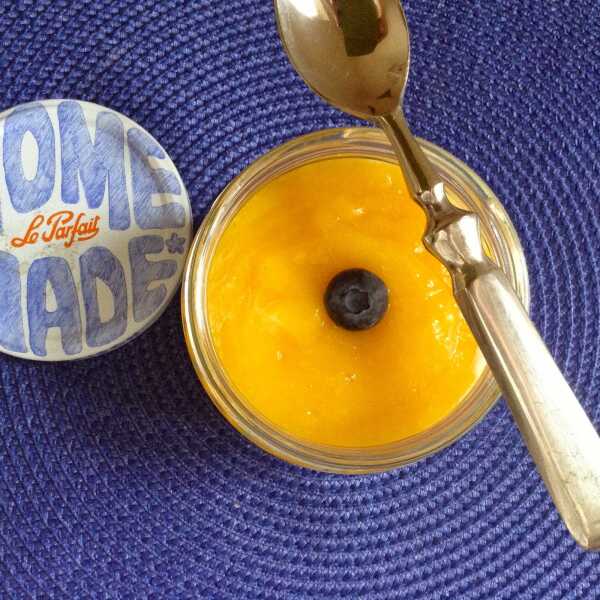 Jogurt z musem mango na śniadanie / yoghurt with mango mousse for breakfast