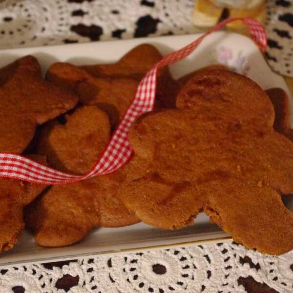 Pierniczki / gingerbread people