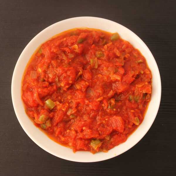 Sofrito - hiszpański tradycyjny sos pomidorowy