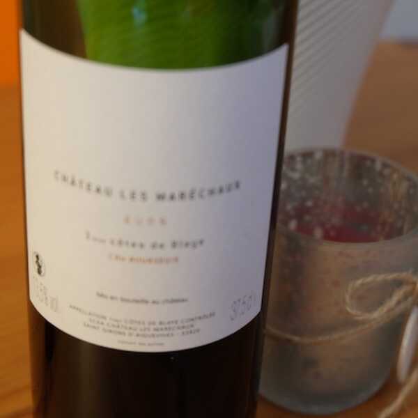 Wino tygodnia: Château les Maréchaux, 1ère Côtes de Blaye, Cru Bourgeois, rocznik 2006 i szarlotka. 