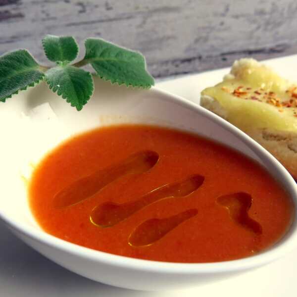 Krem z pomidorów z serkiem mascarpone
