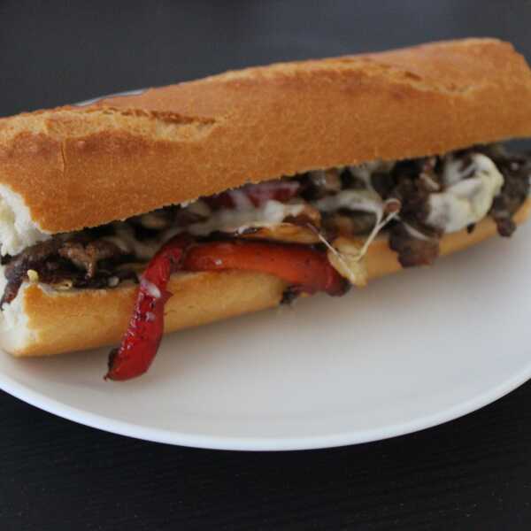 Filadelfijska kanapka Philly Cheesesteak