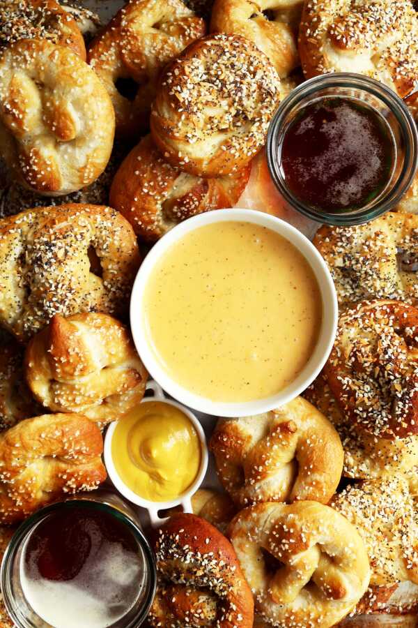 Beer Cheddar Sauce for Pretzels and Other Carbs