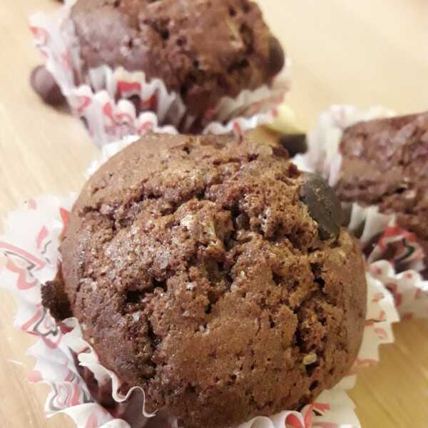 Muffinki czekoladowe z krówkami