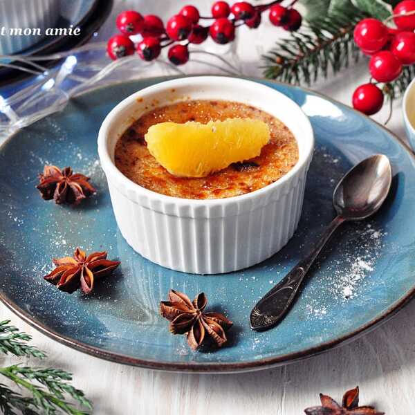 Piernikowy creme brulee z sosem pomarańczowym