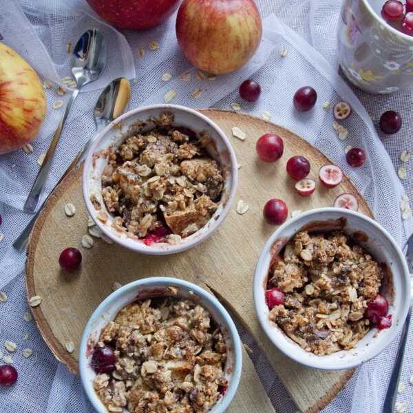 Mini deser - crumble orzechowe z czekoladą