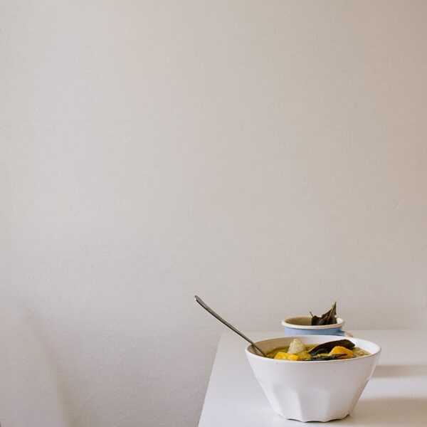 Zupa krem dyniowo- jabłkowa z oliwą szałwiową