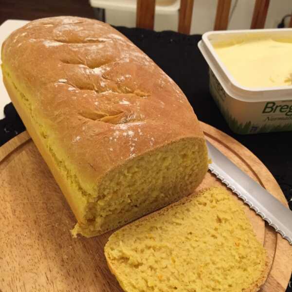 Chleb pszenny z szafranem według szwedzkiej receptury 