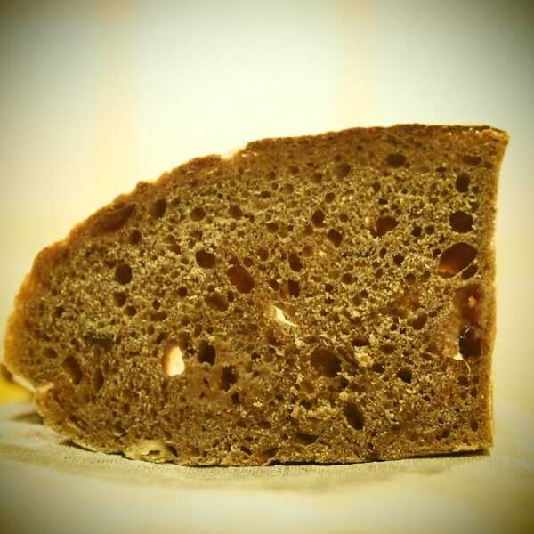 Vörtbröd – szwedzki świąteczny chleb korzenny na piwie. Grudniowa Piekarnia