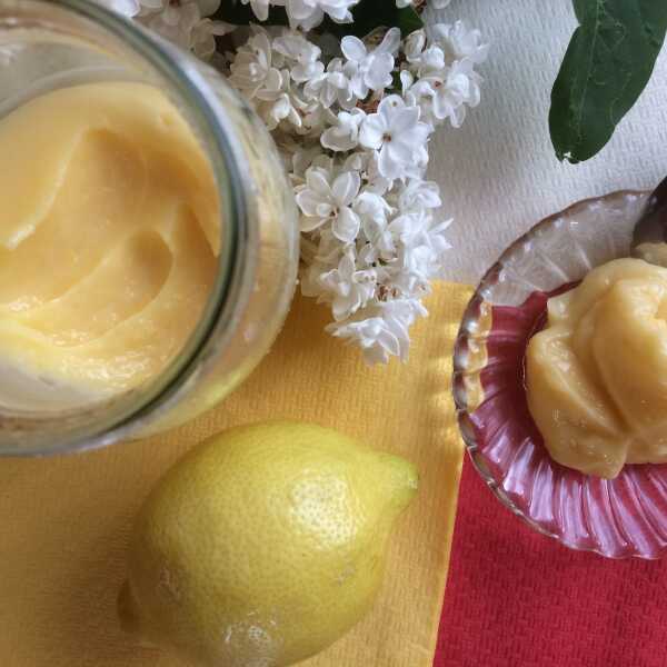 Lemon Curd - cytrynowa masa do ciast, tortów i deserów