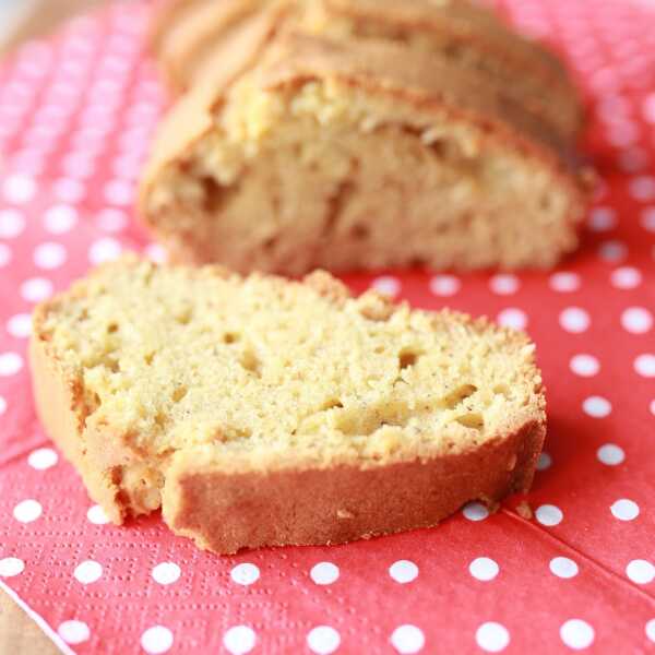 Babka pomarańczowo-migdałowa