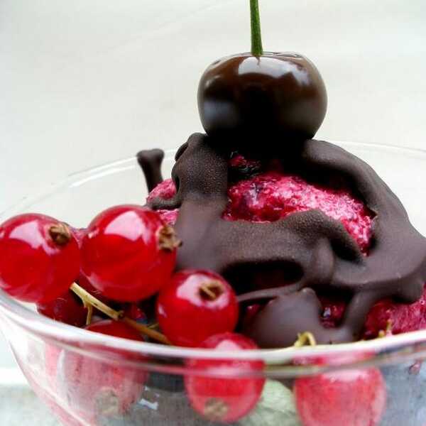 Cherry-mint Ice Cream