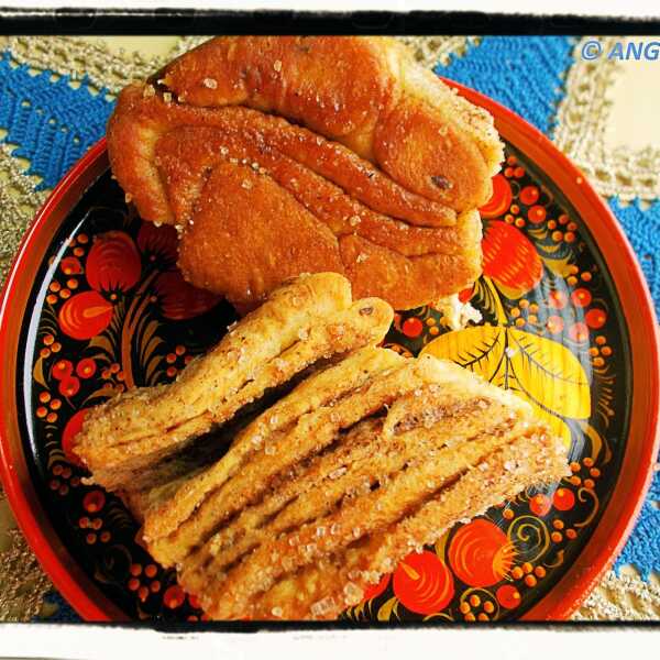 Węgierski harmonijkowy placek cynamonowy (Fahéjas harmónika kalács) - Hungarian Cinnamon Bread - Pan dolce ungherese alla cannella