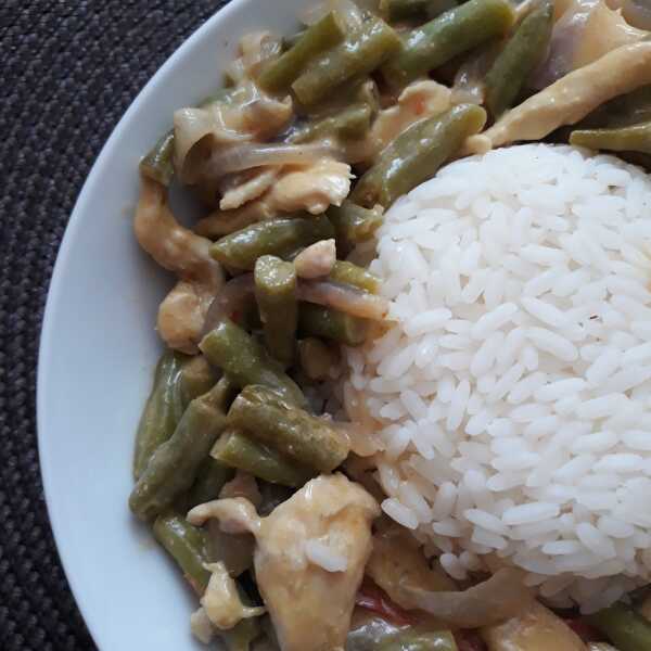 Green curry z kurczakiem 