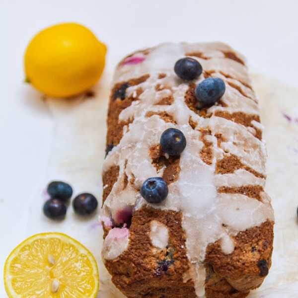 Ciasto cytrynowe z borówkami i lukrem - bez cukru i tluszczu // lemon blueberry loaf - sugar and fat free