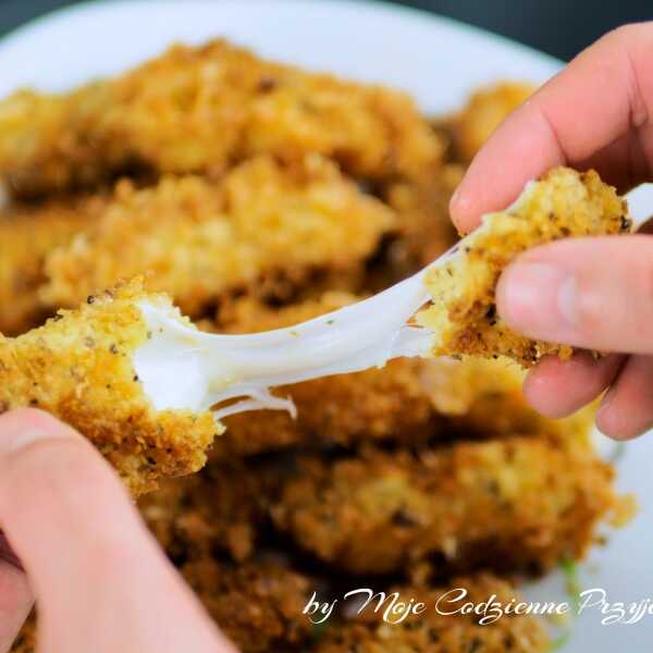 MOZZARELLA STICKS, czyli serowe ciągnące się paluszki