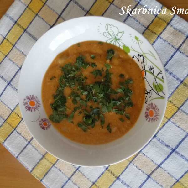 Śródziemnomorska zupa z ciecierzycą - wegetariańska
