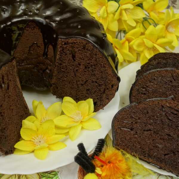 Babka czekoladowa wilgotna i pyszna – ciasto czekoladowe