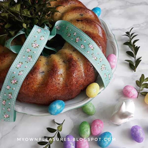 Wielkanocna Baba z ajerkoniakiem i gorzką czekoladą - istna rozkosz