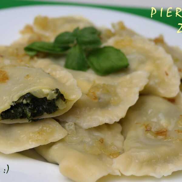 Pierogi ze szpinakiem i serem feta