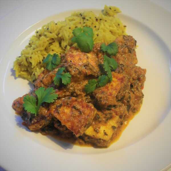 Methi paneer - paneer w sosie z liśćmi kozieradki