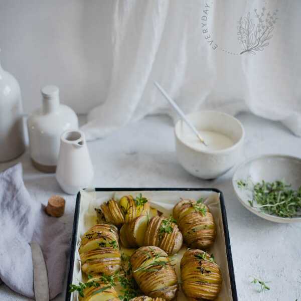 ZIEMNIAKI HASSELBACK.