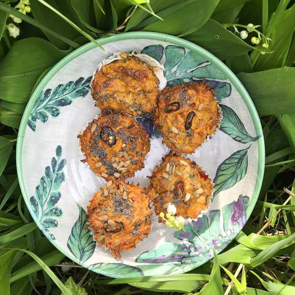 Wytrawne muffiny z batatami, chili, serem i nasionami idealne na piknik