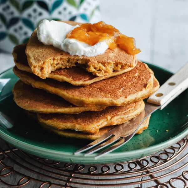 Korzenne pancakes z marchewką - bezglutenowe, bez cukru