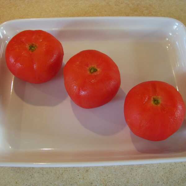 Jajko zapiekane w pomidorze