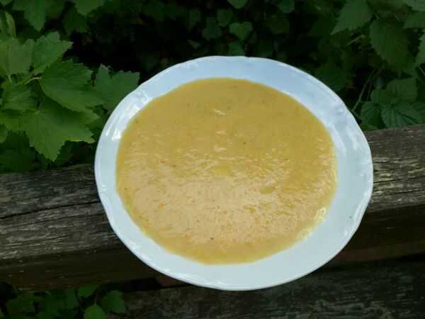 Zupa ziemniaczana ze szparagami i lato z Panem Pyrą