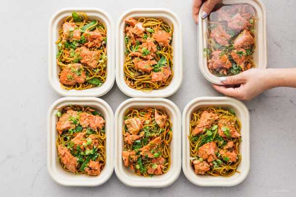 Honey Garlic Salmon Lo Mein Meal Prep Recipe