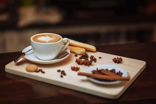 Miłośnicy kawy i ich sprzęt do zadań specjalnych: ekspres automatyczny