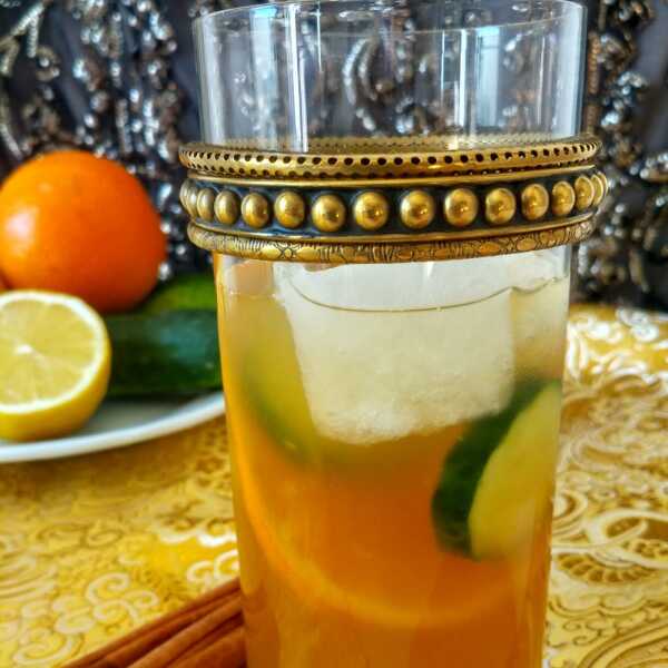 Indyjska mrożona herbata Thandi chai
