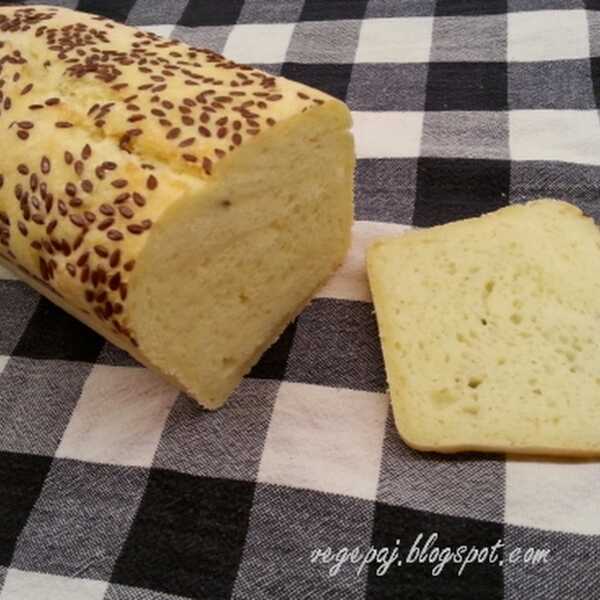 Bezglutenowy chleb biały z siemieniem
