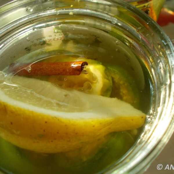 Nalewka orzechowo-cytrynowa - Walnuts And Lemon Liqueur Recipe - Nocino fatto in casa