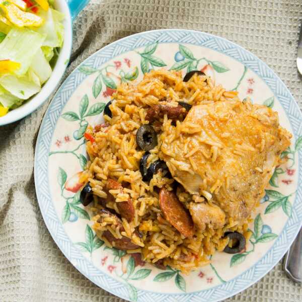 Hiszpański kurczak z ryżem ( jednogar ). / Spanish chicken and rice ( one pot ). 