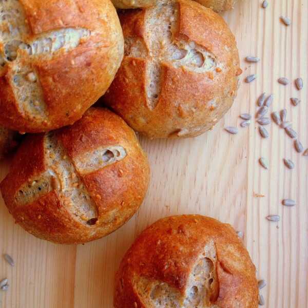 Pełnoziarniste kajzerki / Whole Wheat Kaiser Rolls