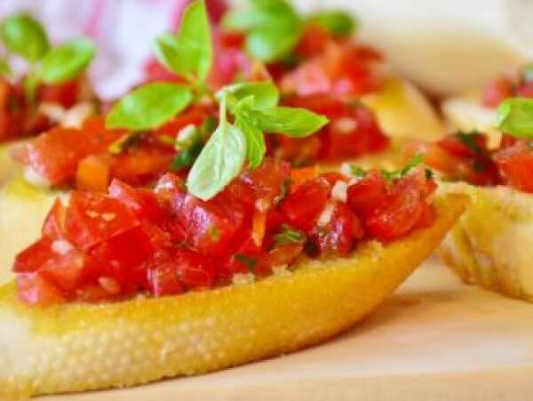 Bruschetta – szybka i smaczna przekąska