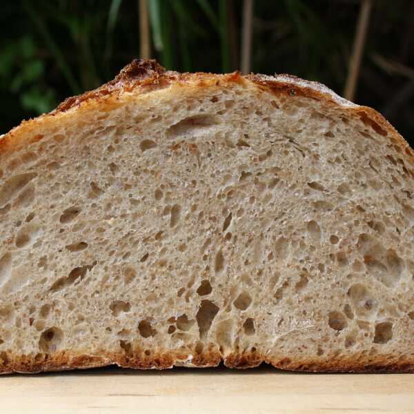 Chleb pszenny z dodatkiem mąki płaskurki