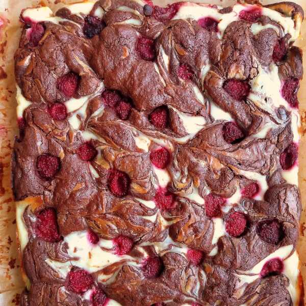Brownie z serem i malinami / Raspberry Cheesecake Brownie