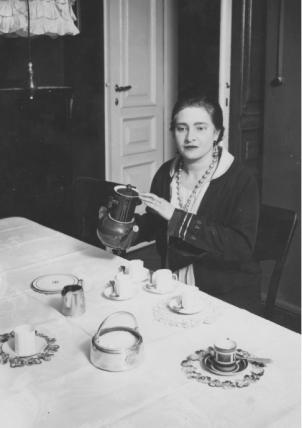 Deser kawowy z kremem według przepisu z 1929 roku