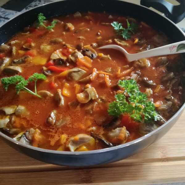 Risotto z żołądkami z indyka w curry