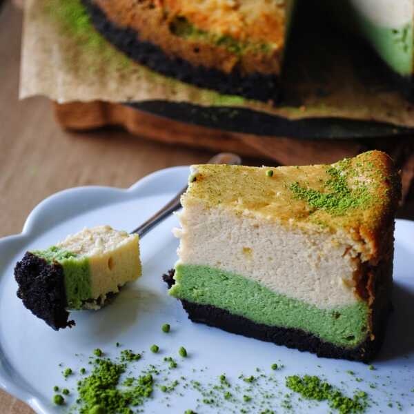 MATCHA CHEESECAKE