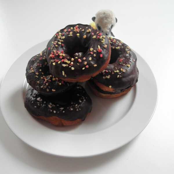Chocolate glazed doughnuts - czekoladowe donuty